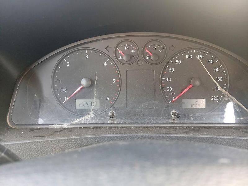 Gebraucht VW T5 102 PS (75 kW) 2008 Weiß Van