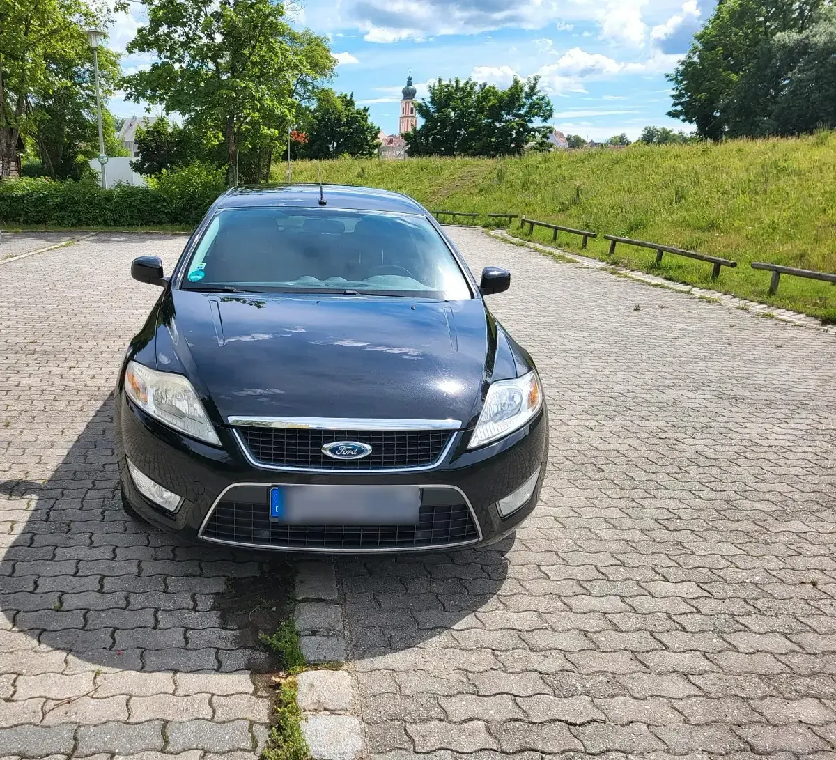 Gebraucht Ford Mondeo 140 PS (102 kW) 2011 Schwarz Kombi
