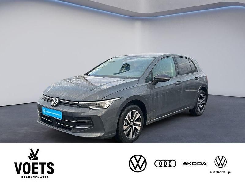 Neu VW Golf 150 PS (110 kW) 2025 Grau Limousine