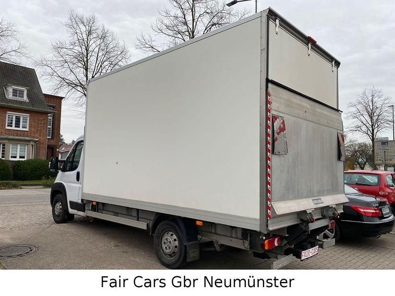 Gebraucht Peugeot Boxer 165 PS (121 kW) 2023 Weiß Van