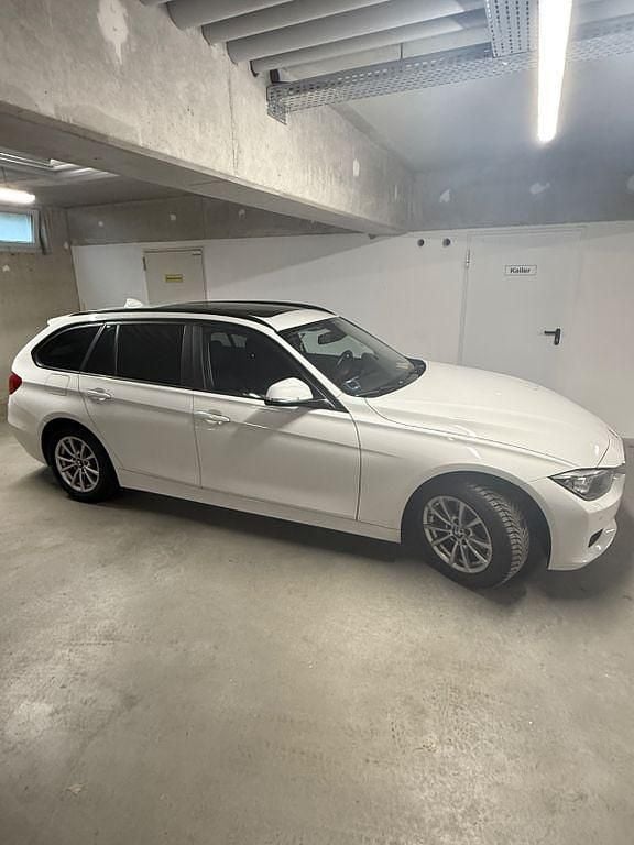 Second-hand BMW 318 143 CP (105 kW) 2014 Alb Break