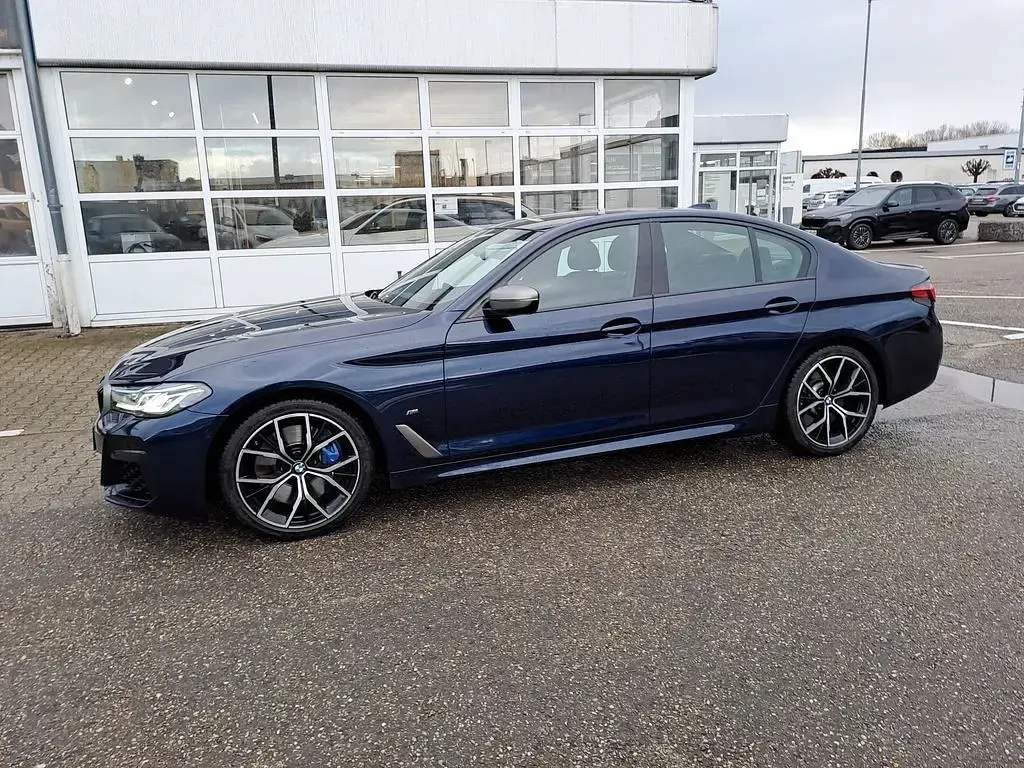 Gebraucht BMW M550 M Sport 530 PS (389 kW) 2021 Blau Limousine