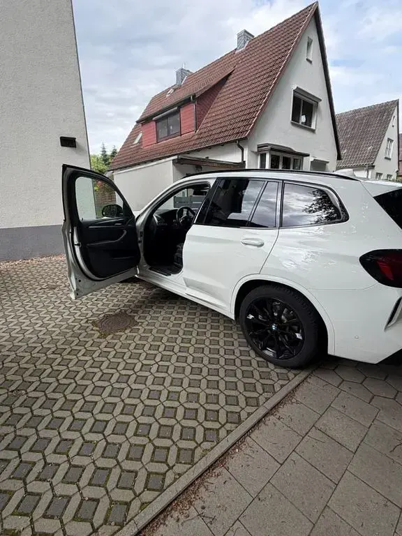 Gebraucht BMW X3 M Sport 184 PS (135 kW) 2023 Weiß SUV