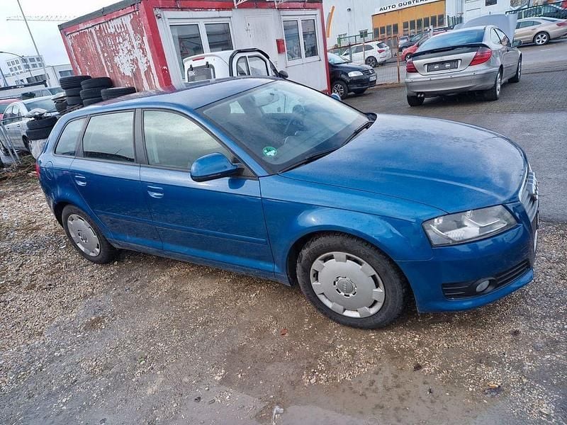 Gebraucht Audi A3 Ambition 90 PS (66 kW) 2009 Blau Kleinwagen