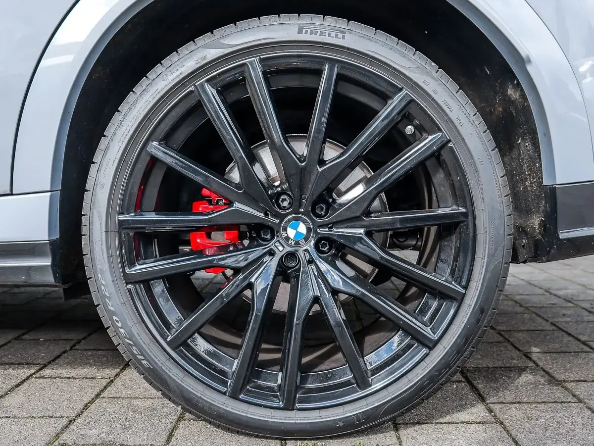 Gebraucht BMW X6 M Sport 286 PS (210 kW) 2025 Grau SUV