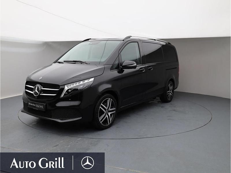 Obsidianschwarz metallic Gebraucht 2024 Mercedes V250 Night Van / Kleinbus | 60.940 € (Superpreis) - Bild 1/4