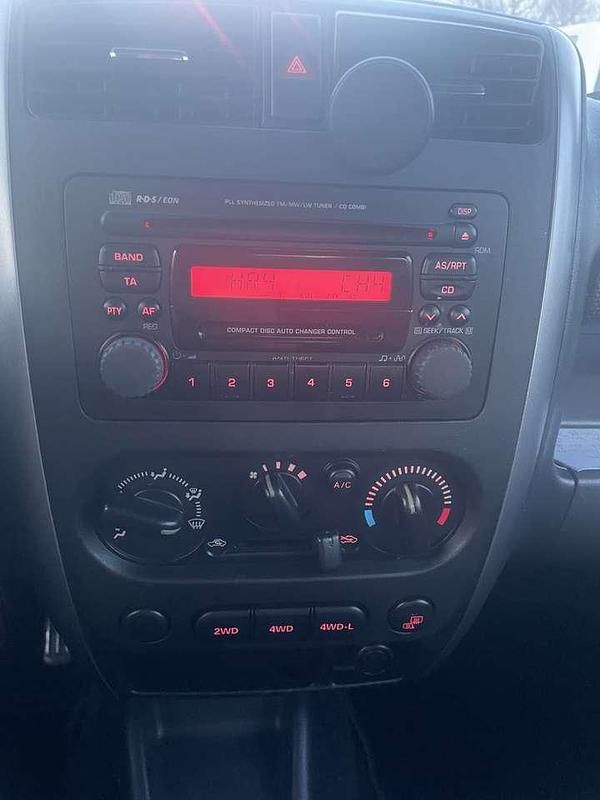 Gebraucht Suzuki Jimny Comfort 86 PS (63 kW) 2010 SUV