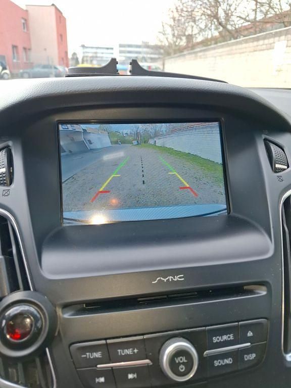 Usata Ford Focus Cool & Connect 101 CV (74 kW) 2017 Argento Berlina