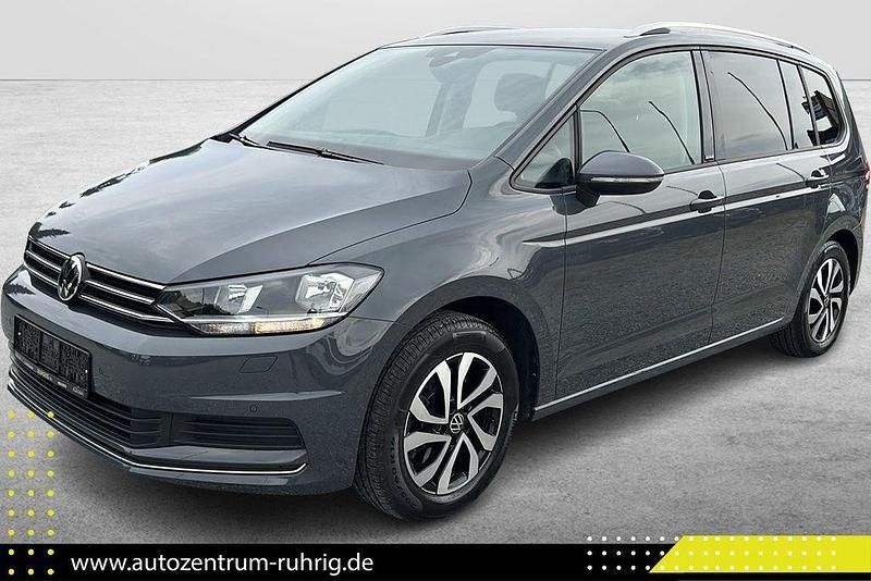 Delfingrau Gebraucht 2022 VW Touran Active Van / Kleinbus | 31.990 € (Etwas zu teuer) - Bild 1/4