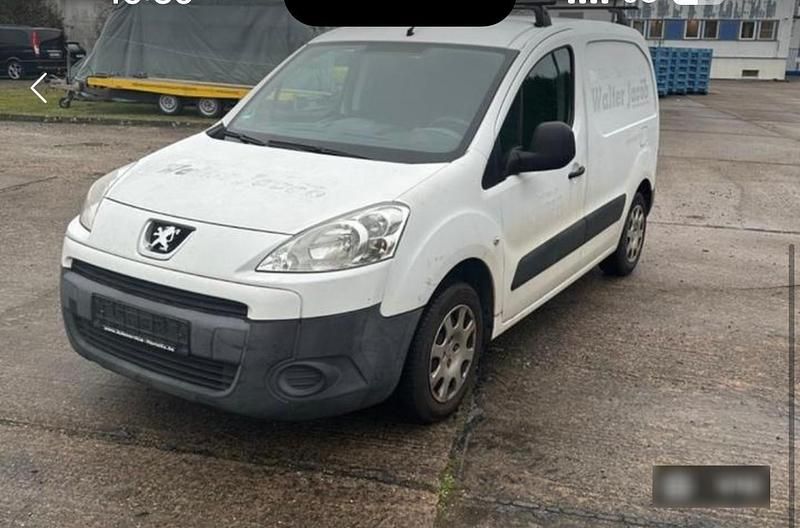 Gebraucht Peugeot Partner 90 PS (66 kW) 2008 Weiß Van / Kleinbus