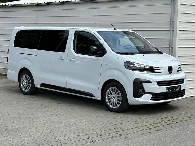 Gebraucht Peugeot Traveller 177 PS (130 kW) 2025 Weiß Van / Kleinbus