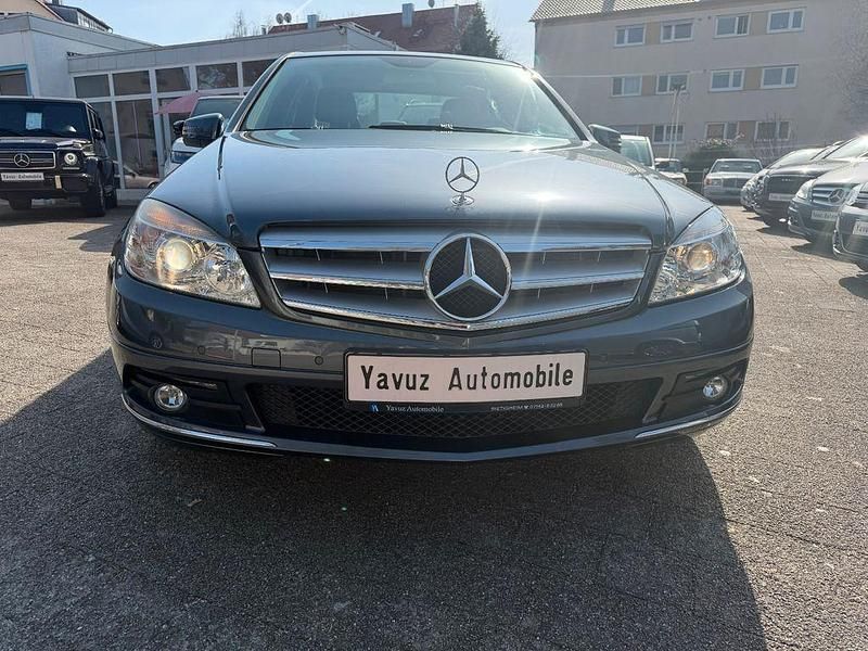 Gebraucht Mercedes C300 231 PS (169 kW) 2009 Tenoritgrau Limousine