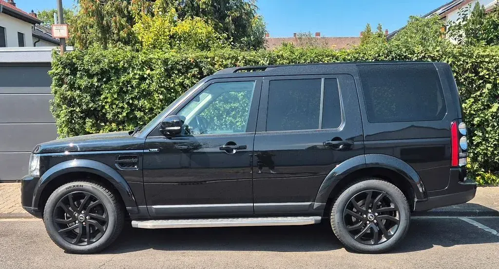 Gebraucht Land Rover Discovery 4 HSE 211 PS (155 kW) 2015 Schwarz SUV