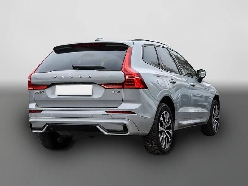 Gebraucht Volvo XC60 Plus 250 PS (183 kW) 2023 Grau SUV