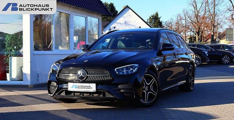 Gebraucht Mercedes E300 AMG 306 PS (225 kW) 2022 Schwarz Limousine