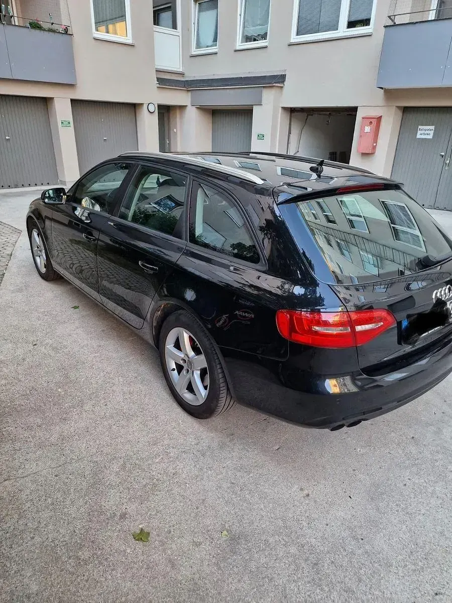 Gebraucht Audi A4 Ambiente 143 PS (105 kW) 2013 Schwarz Kombi