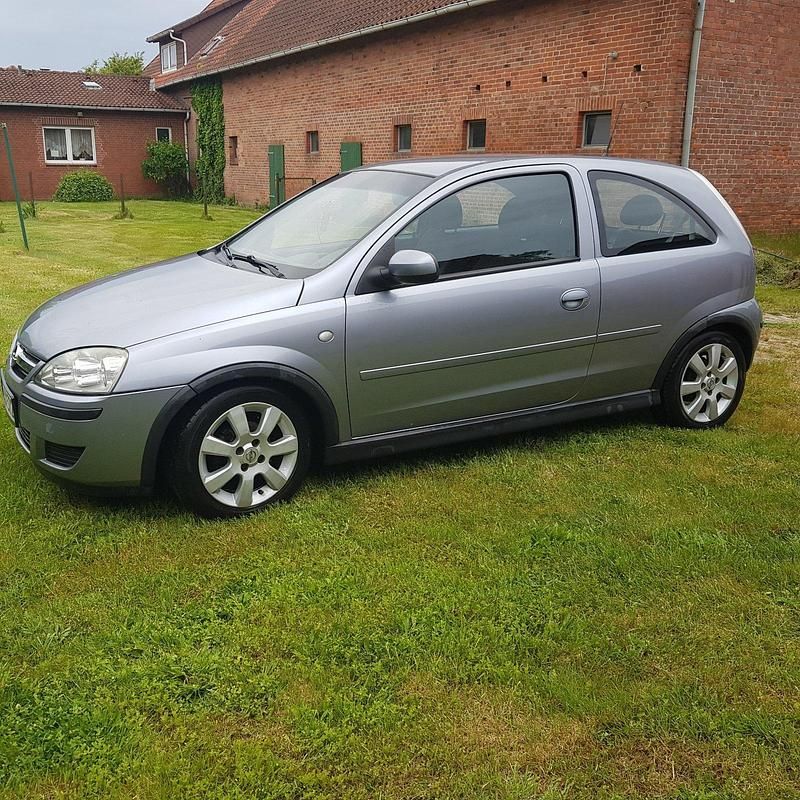 Grau Gebraucht 2016 Opel Corsa Kleinwagen | 1.350 € (Superpreis) - Bild 1/4