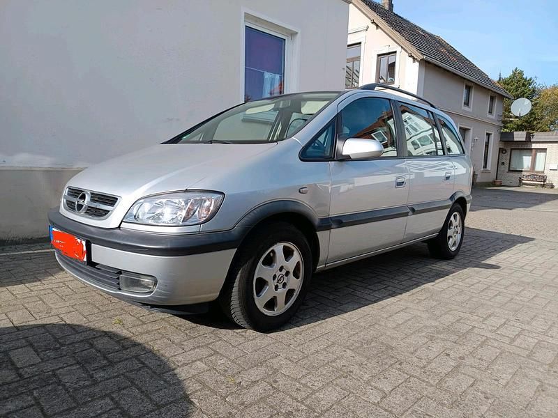 Silber Gebraucht 2003 Opel Zafira Van / Kleinbus | 1.550 € (Fairer Preis) - Bild 1/4