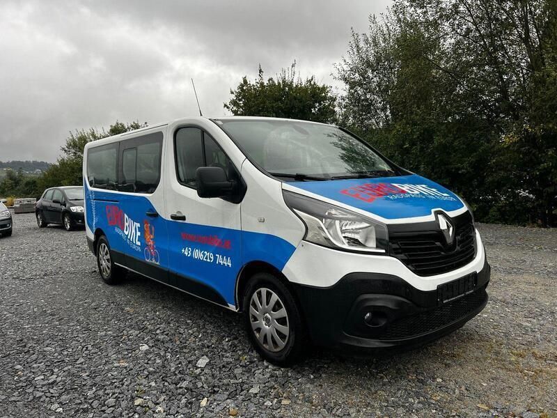 Weiß Gebraucht 2018 Renault Trafic Expression Van | 10.900 € (Teuer) - Bild 1/4