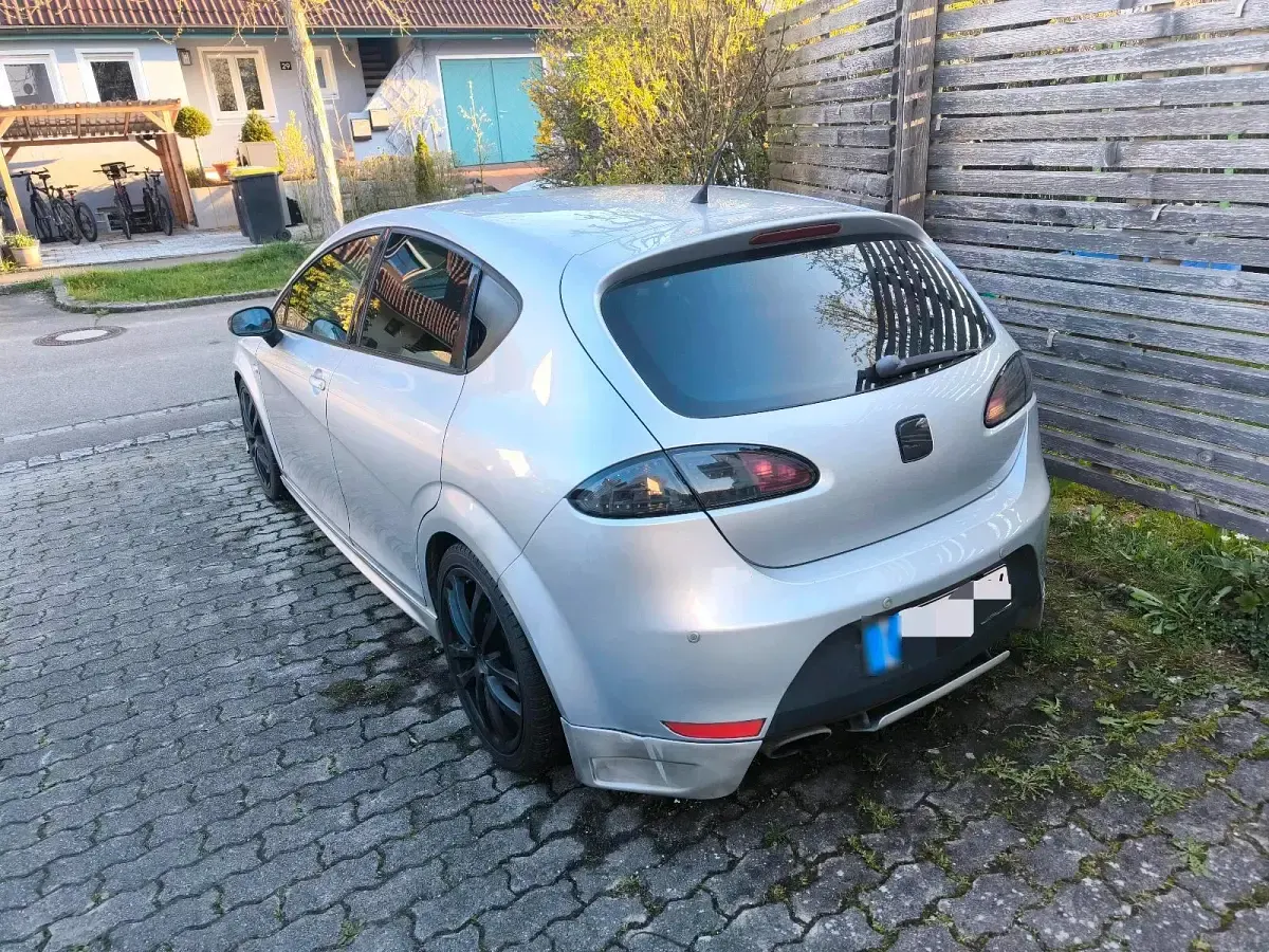Gebraucht Seat Leon CUPRA 241 PS (177 kW) 2007 Silber Kleinwagen