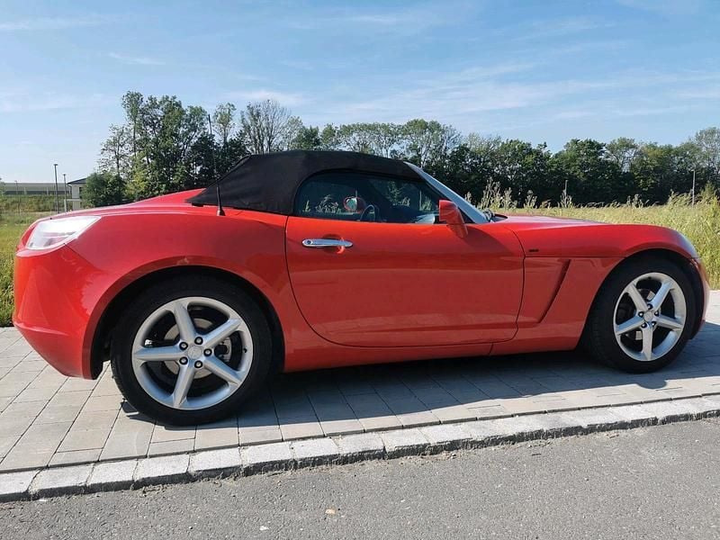 Rot Gebraucht 2009 Opel GT Cabrio | 16.900 € (Fairer Preis) - Bild 1/4