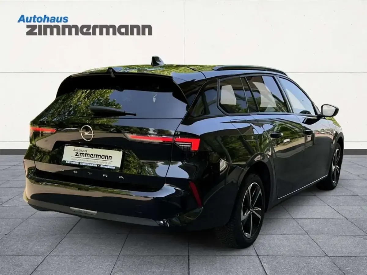 Gebraucht Opel Astra Enjoy 131 PS (96 kW) 2025 Schwarz Kombi