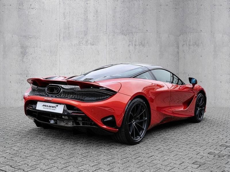 Gebraucht McLaren 750S 751 PS (552 kW) 2024 Embar orange (orange) Coupé