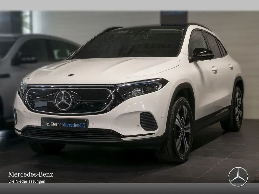 Second-hand Mercedes EQA250 Advanced 139 kW (190 CP) 2023 Alb SUV