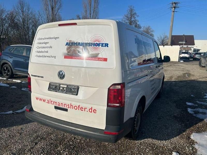 Gebraucht VW Transporter 150 PS (110 kW) 2018 Candyweiß Van