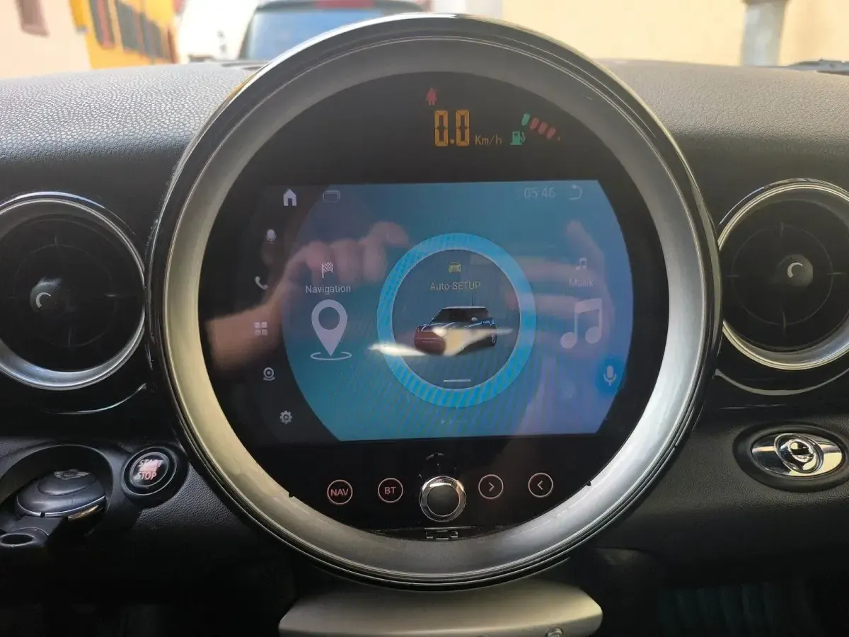 Gebraucht Mini Cooper 122 PS (89 kW) 2010 Kleinwagen