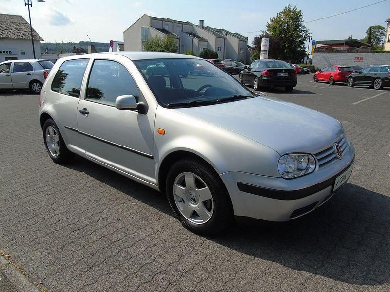 Gebraucht VW Golf III 75 PS (55 kW) 1999 Silber Limousine