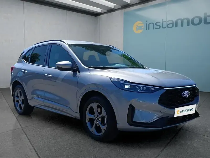 Gebraucht Ford Kuga ST-Line 186 PS (136 kW) 2025 Silber SUV