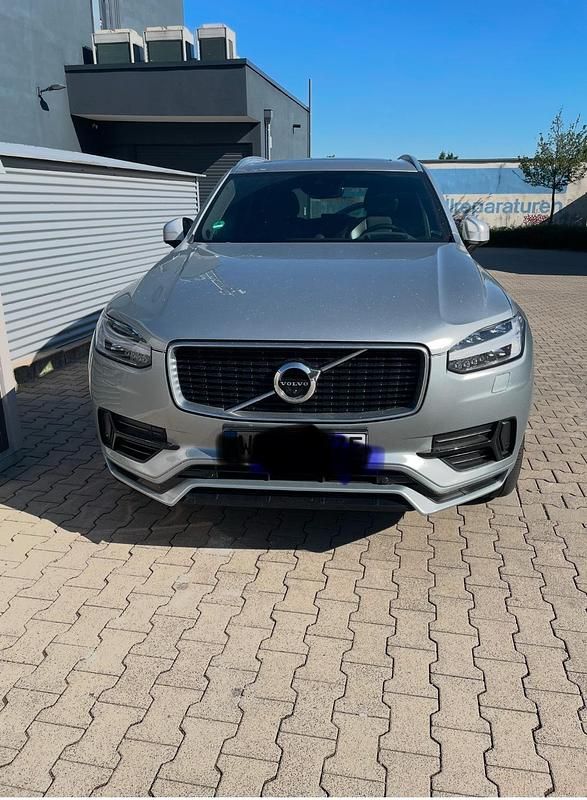 Silber Gebraucht 2017 Volvo XC90 SUV | 33.500 € (Etwas zu teuer) - Bild 1/4