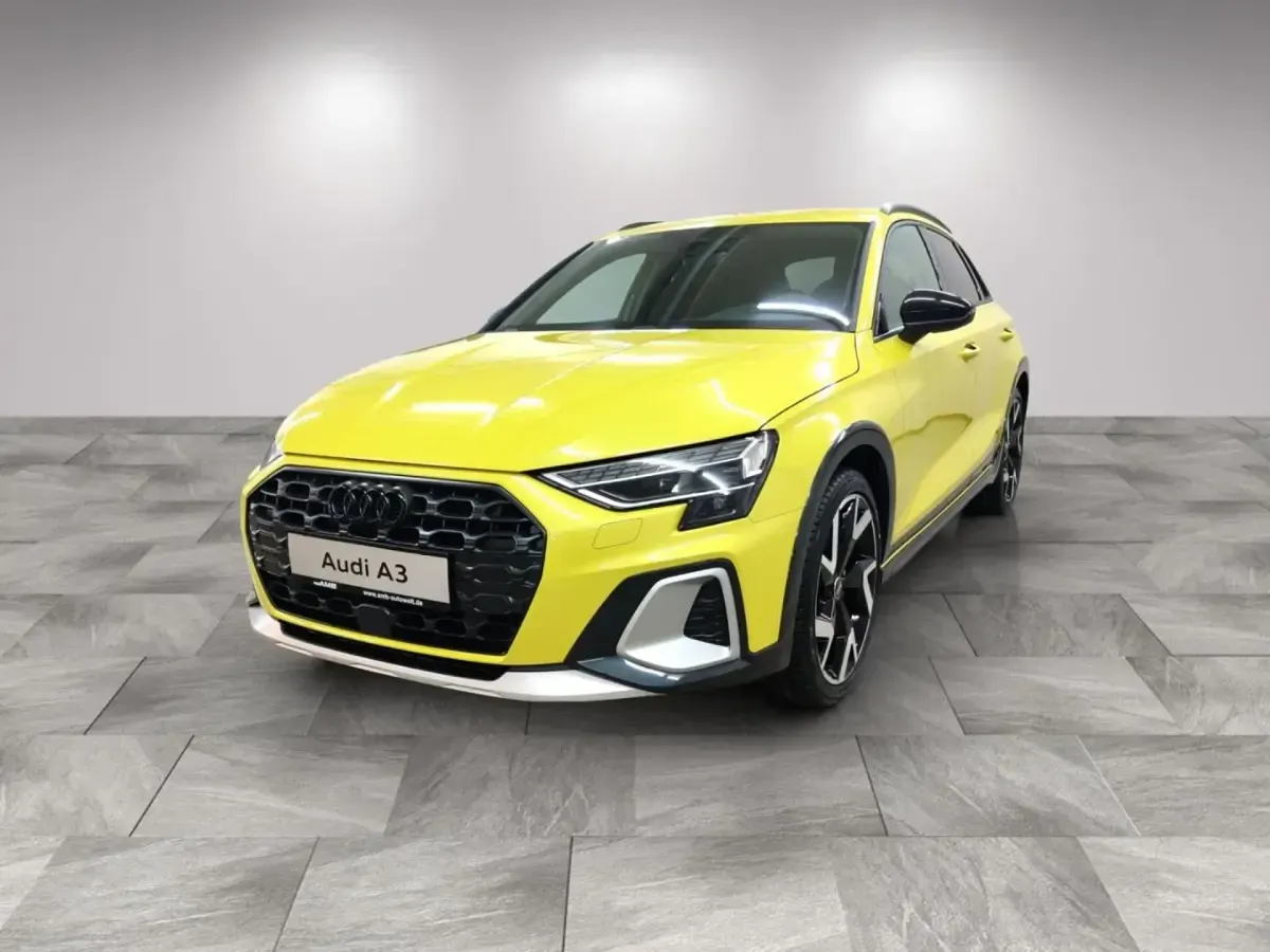 Używany Audi A3 Ambiente 150 KM (110 kW) 2025 Żółty Sedan/Limuzyna