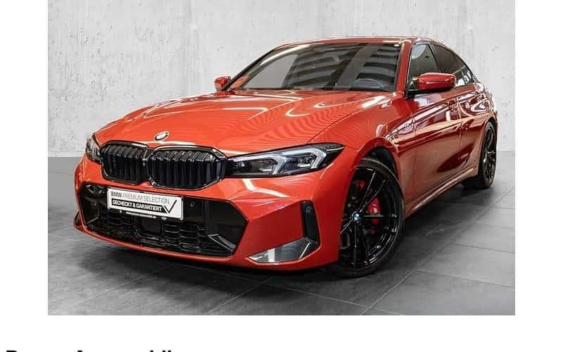 Rot Gebraucht 2024 BMW 330 Comfort Edition Limousine | 49.990 € (Teuer) - Bild 1/4