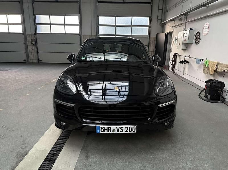 Schwarz Gebraucht 2016 Porsche Cayenne S SUV | 37.000 € (Fairer Preis) - Bild 1/4