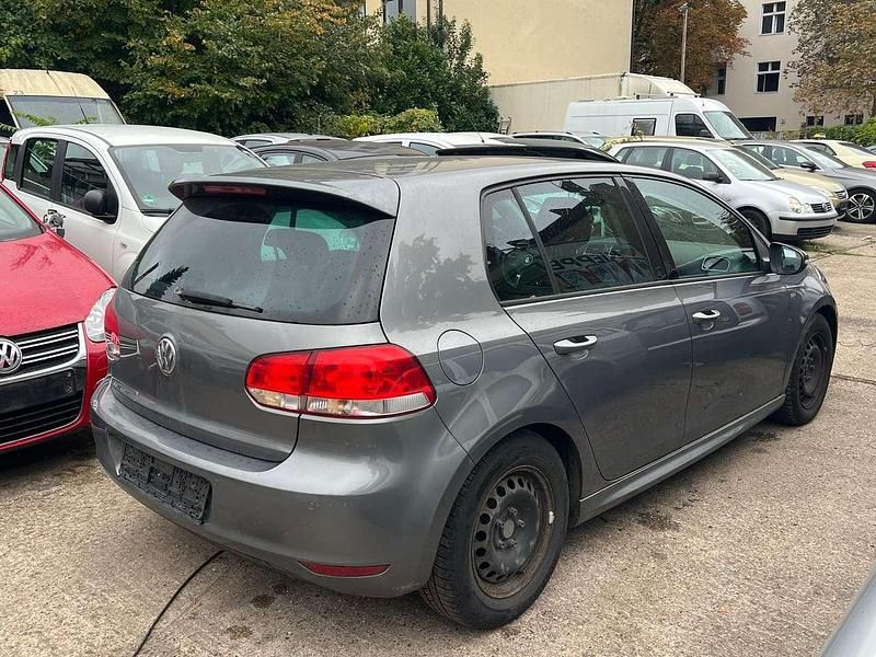 Gebraucht VW Golf VI Match 86 PS (63 kW) 2012 United grey Kleinwagen