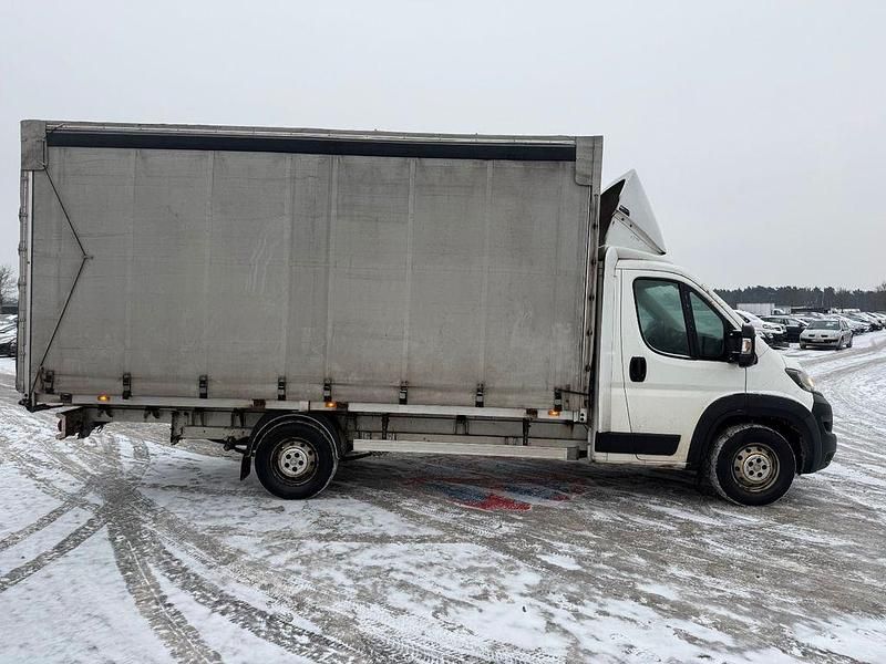 Gebraucht Peugeot Boxer 163 PS (119 kW) 2018 Weiß Van