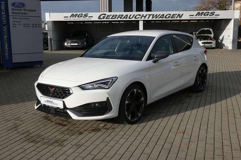 Gebraucht Cupra Leon 150 PS (110 kW) 2022 "candy" weiss Limousine