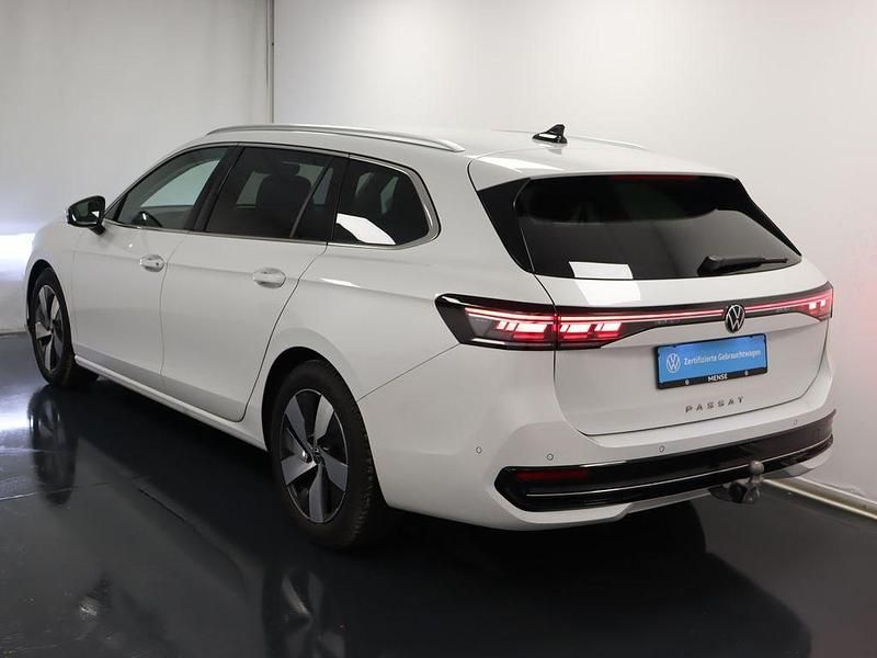 Usata VW Passat Elegance 150 CV (110 kW) 2025 Bianco Station wagon