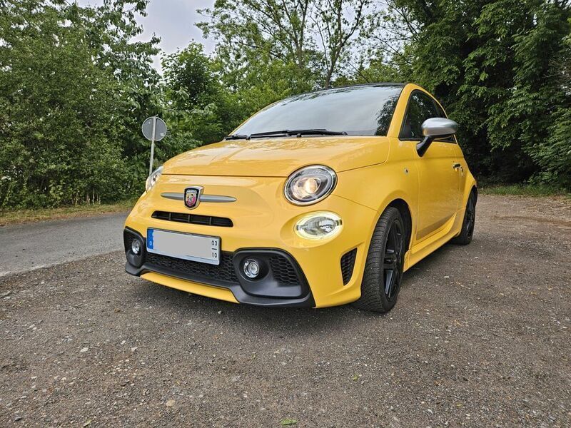 Gelb Gebraucht 2018 Abarth 595 Turismo Kleinwagen | 19.200 € (Etwas zu teuer) - Bild 1/4