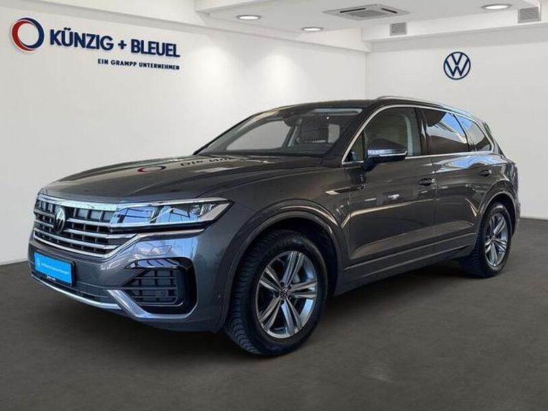 Gebraucht VW Touareg Elegance 231 PS (169 kW) 2023 Siliziumgrau metallic SUV