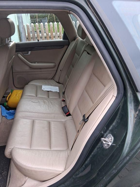 Beige Gebraucht 2003 Audi A4 Kombi | 850 € (Superpreis) - Bild 1/4