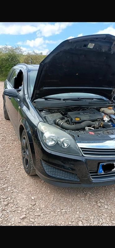 Gebraucht Opel Astra 110 PS (80 kW) 2008 Schwarz Kombi