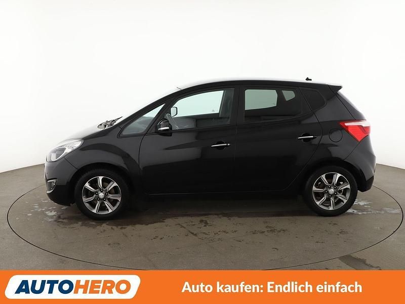 Gebraucht Hyundai i20 Space Plus 125 PS (91 kW) 2019 Schwarz Van / Kleinbus