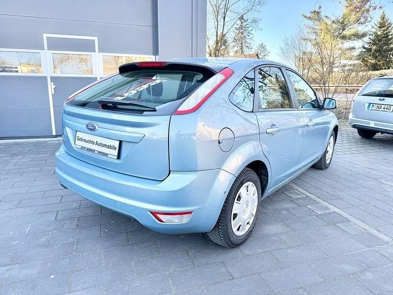 Gebraucht Ford Focus Style 101 PS (74 kW) 2009 Grau Limousine