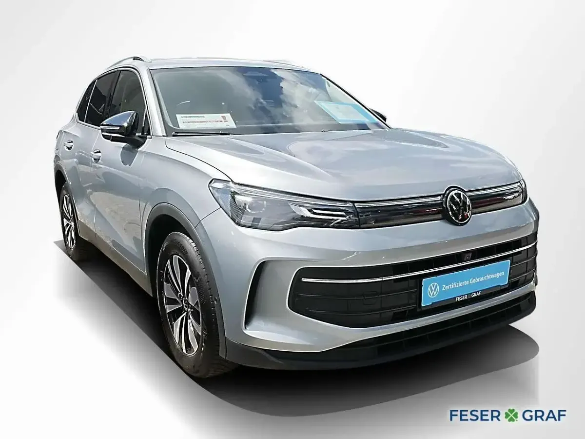 Gebraucht VW Tiguan Goal 150 PS (110 kW) 2025 Oyster silver metallic SUV
