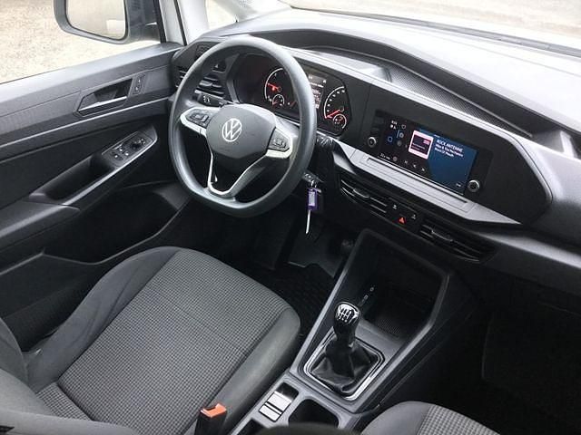 Używany VW Caddy Basis 75 KM (55 kW) 2022 Minivan