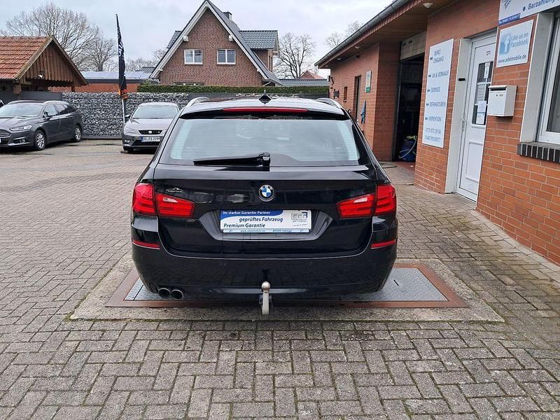 Gebraucht BMW 520 Comfort Edition 184 PS (135 kW) 2013 Schwarz Kombi