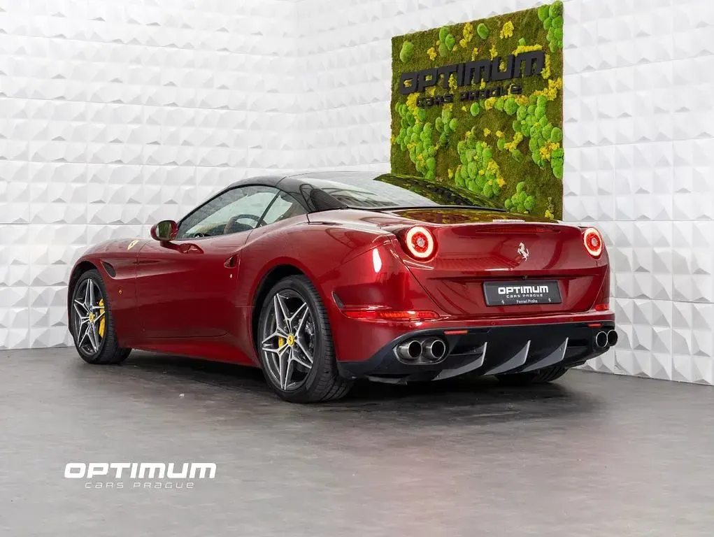Gebraucht Ferrari California 560 PS (411 kW) 2015 Rot Cabrio